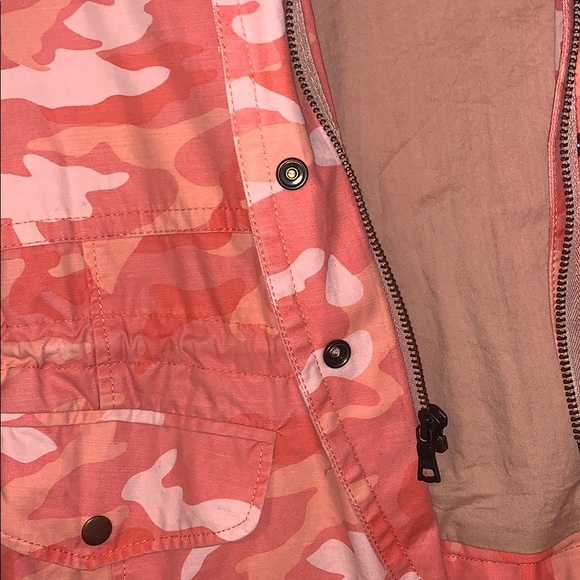 GAP Camouflage Jacket - Picture 5 of 6